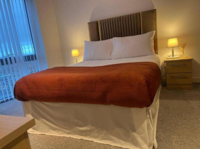ApartmentSleeps5-City-Tv-Wifi-SeaView